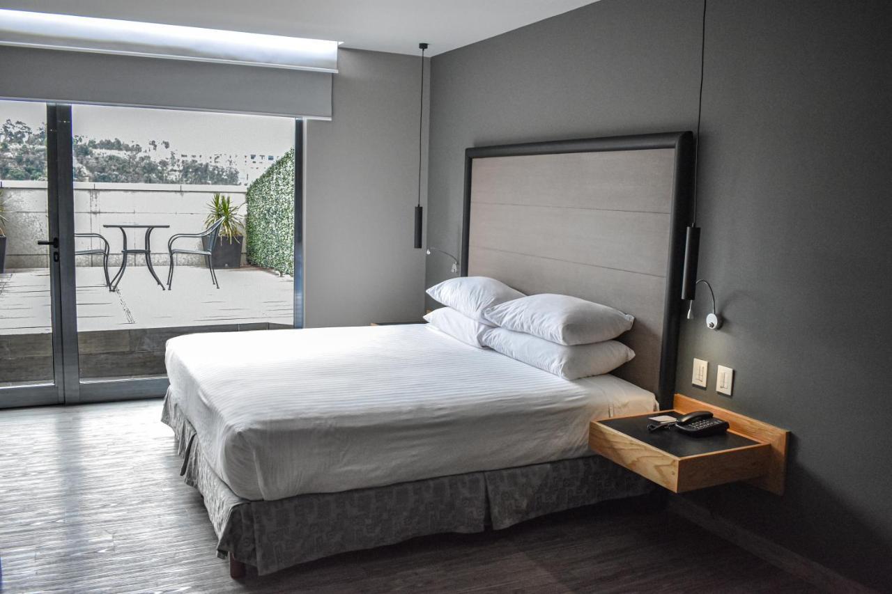 Ramada By Wyndham Mexico City Santa Fe ภายนอก รูปภาพ