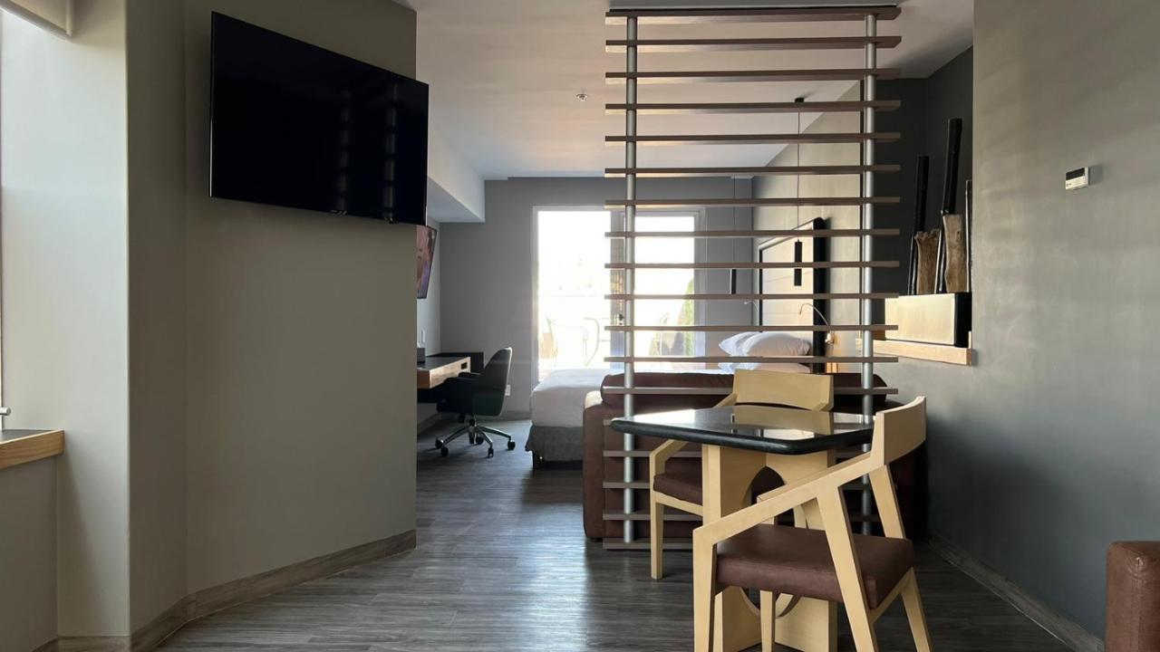 Ramada By Wyndham Mexico City Santa Fe ภายนอก รูปภาพ