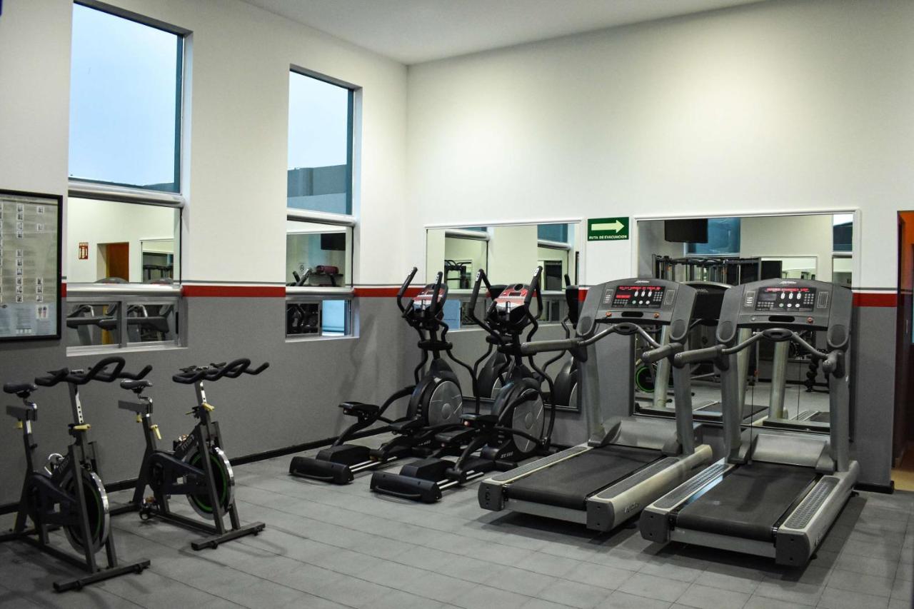 Ramada By Wyndham Mexico City Santa Fe ภายนอก รูปภาพ