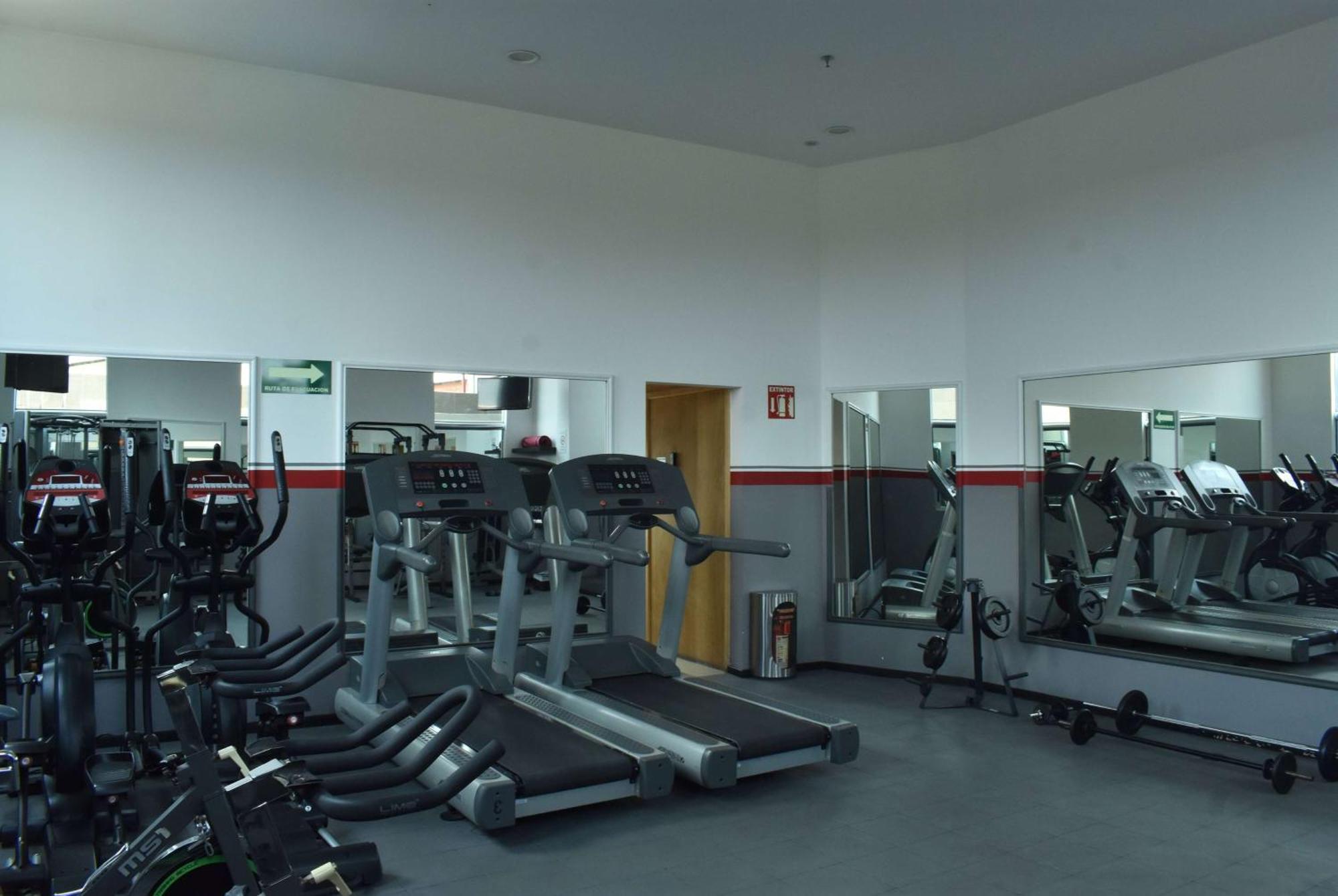 Ramada By Wyndham Mexico City Santa Fe ภายนอก รูปภาพ
