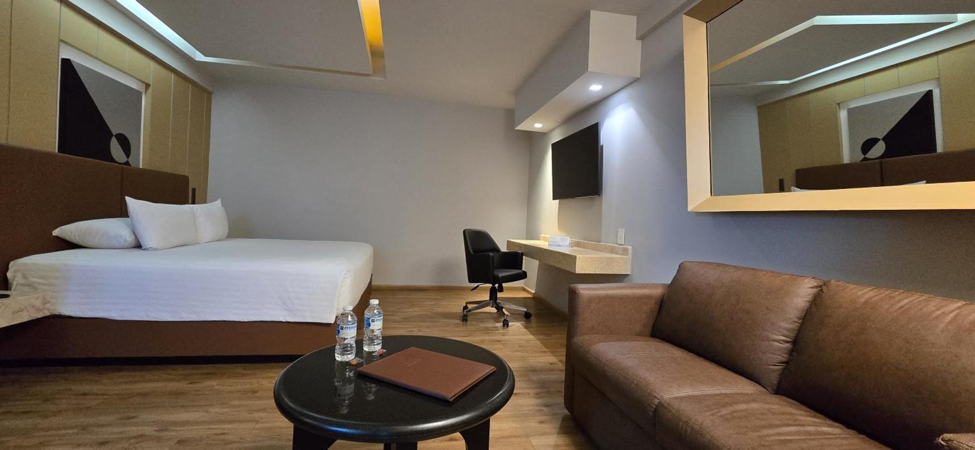 Ramada By Wyndham Mexico City Santa Fe ภายนอก รูปภาพ