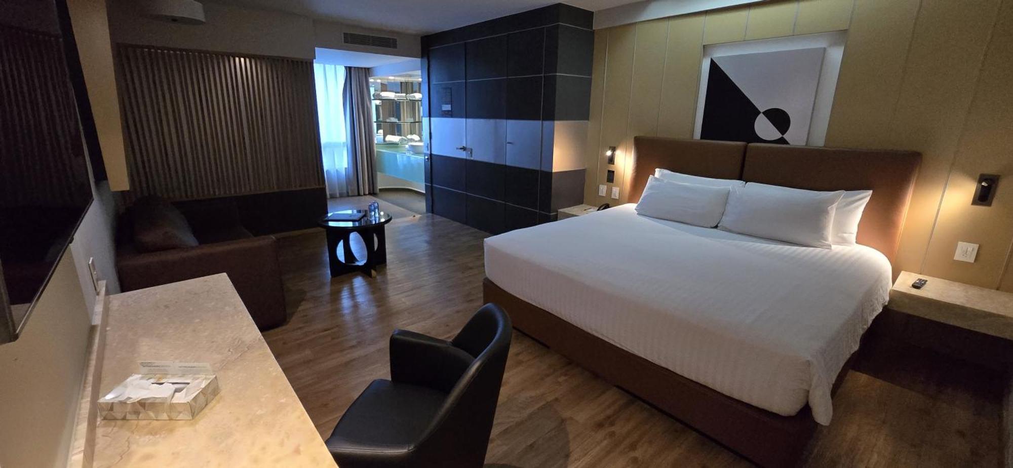 Ramada By Wyndham Mexico City Santa Fe ภายนอก รูปภาพ