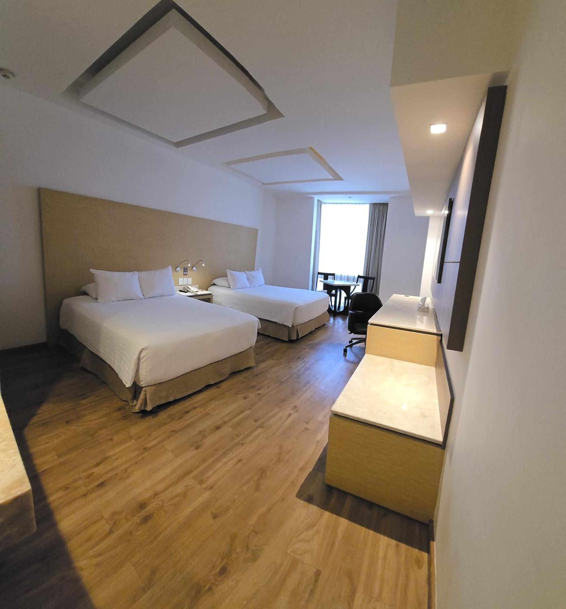 Ramada By Wyndham Mexico City Santa Fe ภายนอก รูปภาพ