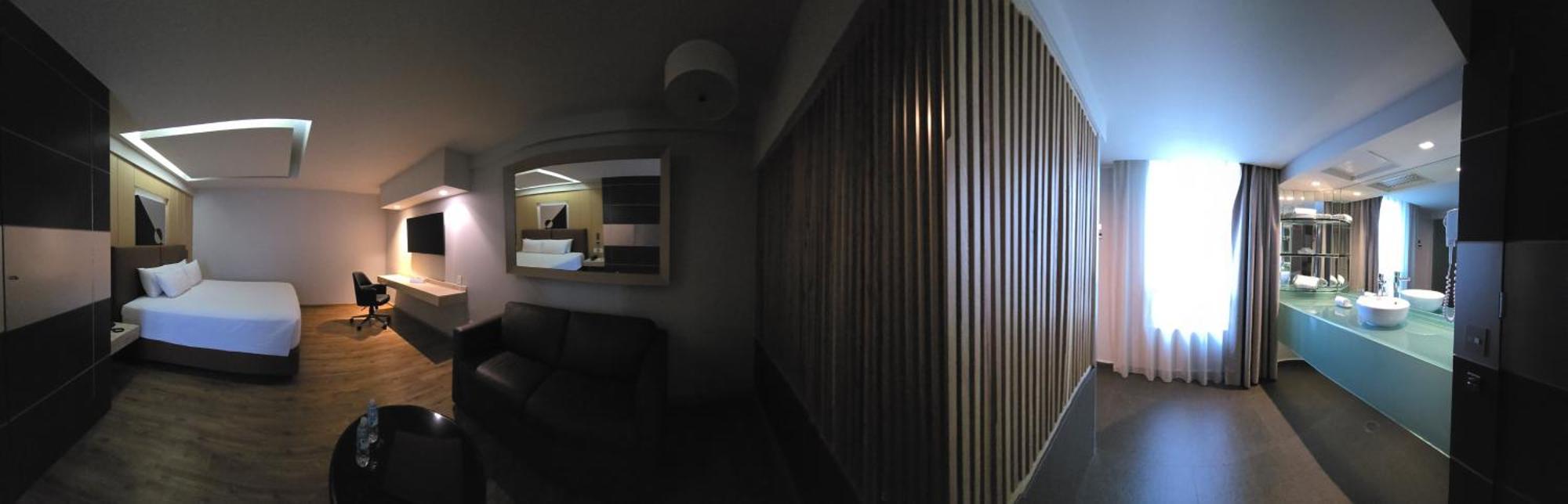 Ramada By Wyndham Mexico City Santa Fe ภายนอก รูปภาพ