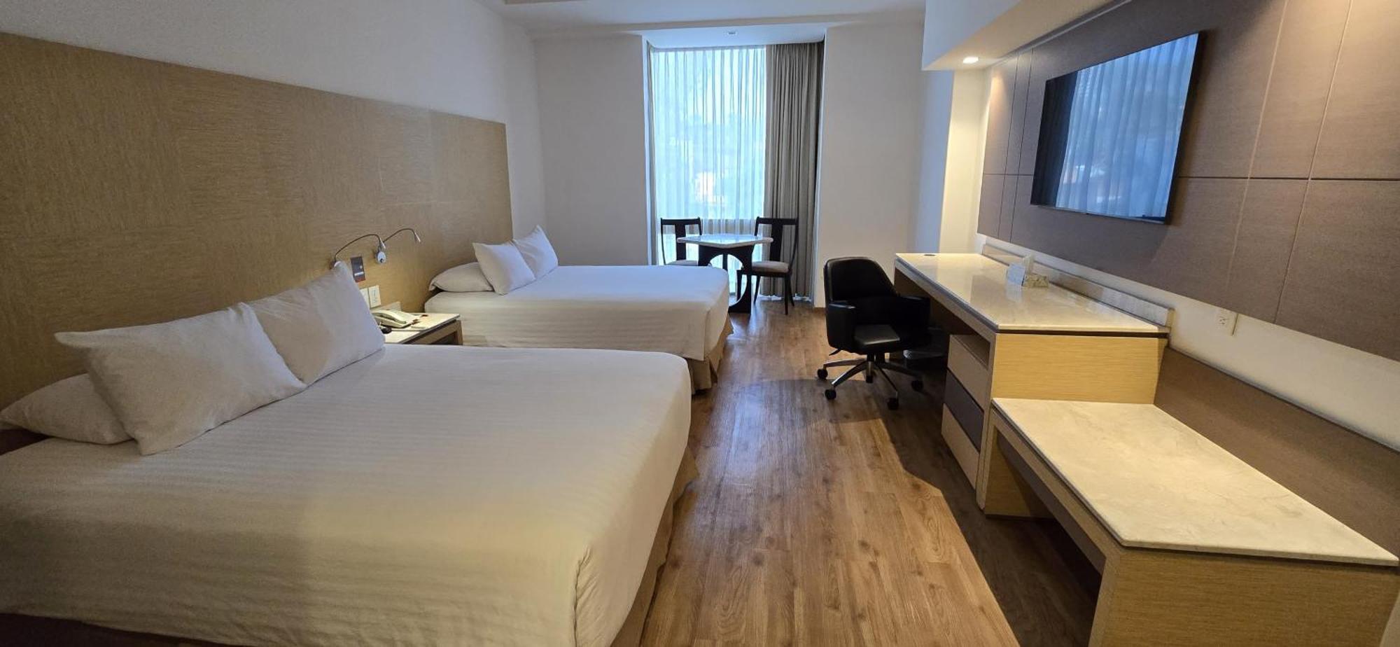 Ramada By Wyndham Mexico City Santa Fe ภายนอก รูปภาพ