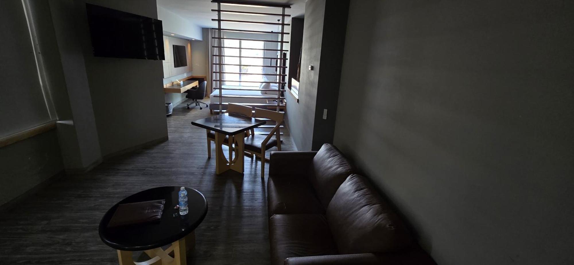 Ramada By Wyndham Mexico City Santa Fe ภายนอก รูปภาพ